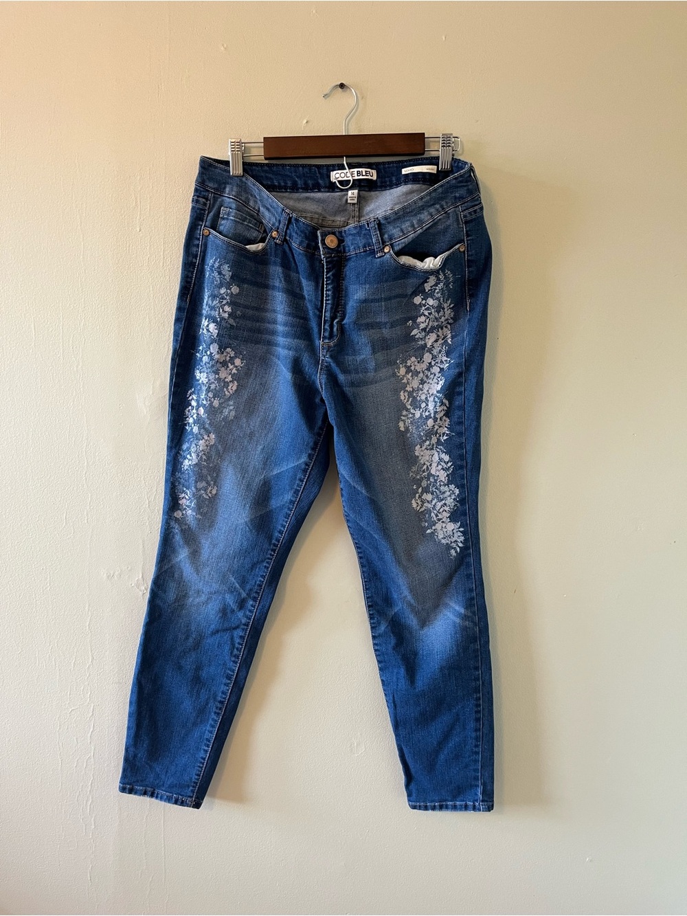 Women's Dark Blue Skinny Jeans with White Floral Embroidery
